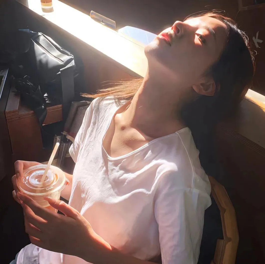 男孩看见血地狱